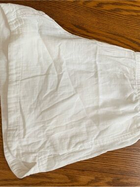 Old Navy White Elastic Waist Cotton Shorts